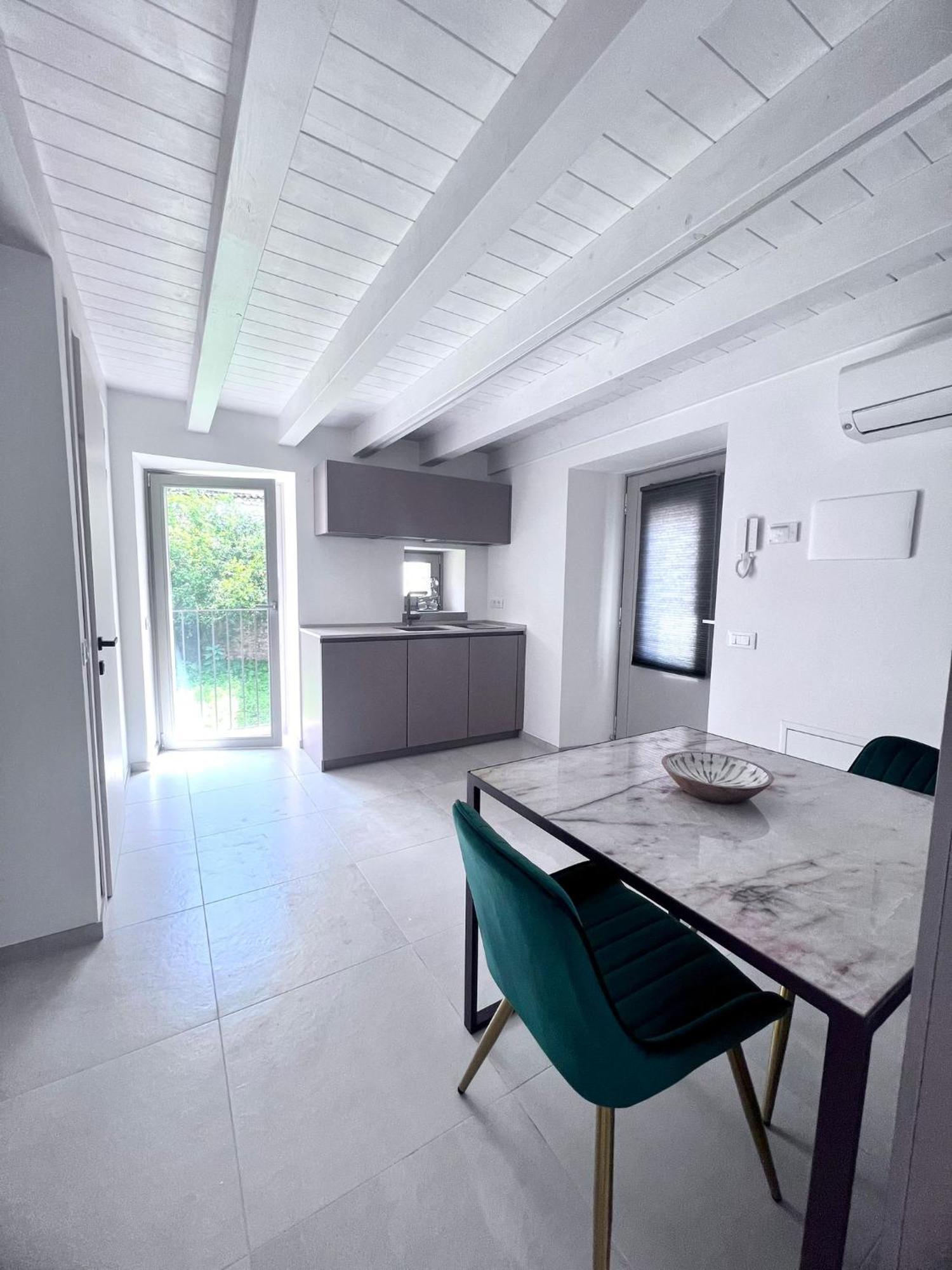 Absentia 1763 Garda Boutique Home - Lake Front Brenzone sul Garda Zimmer foto